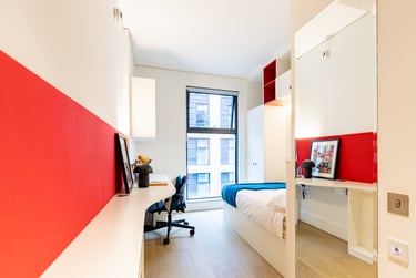 Classic En Suite at Spring Mews, Tinworth Street, Vauxhall, London, SE115EL - Image 1